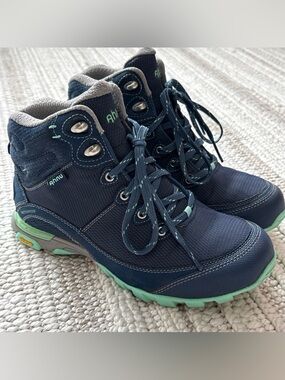 AHNU SUGARPINE II WOMEN HIKING BOOTS WATERPROOF BLUE SIZE 7.5 US BLUE HIKE TEVA